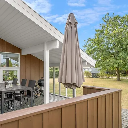 Feriehus Maira - From The Sea By Interhome